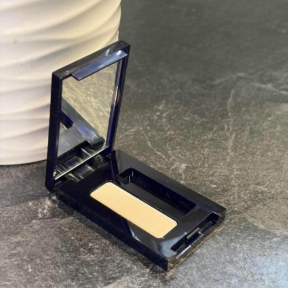 Vintage Estee Lauder Graphic Color Eyeshadow Ravishing Auburn 01 Light RETIRED